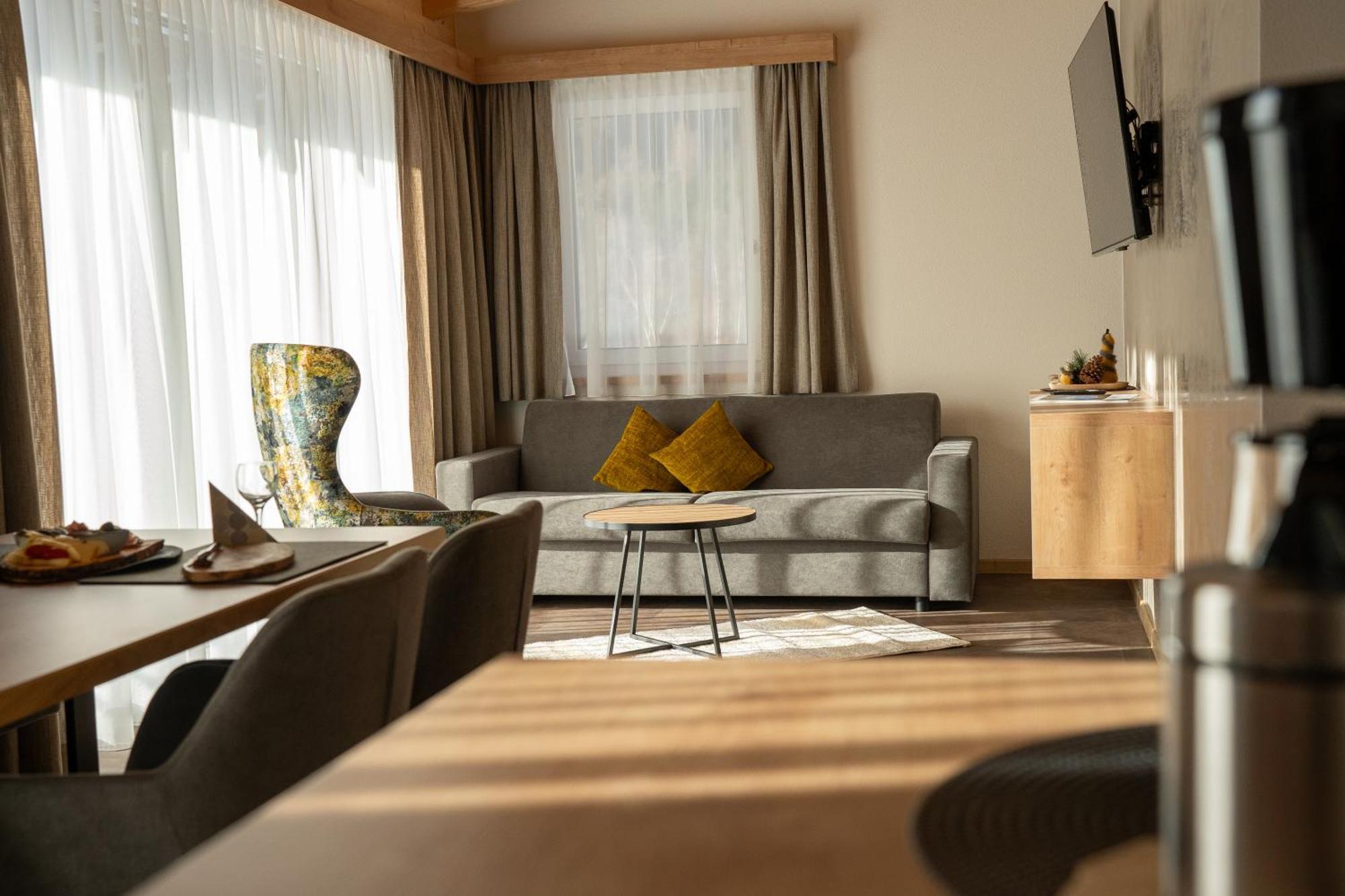Apart Dorhoam Umhausen Exteriör bild